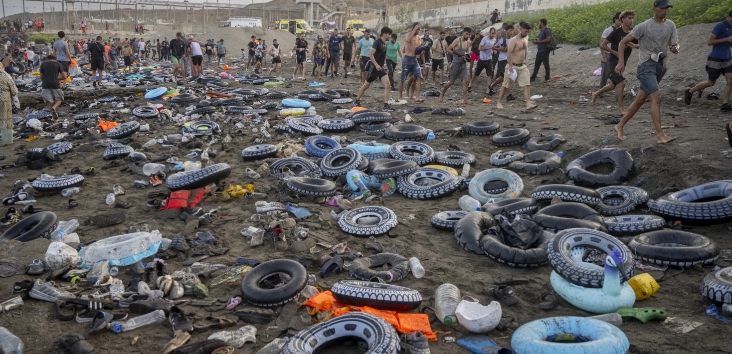 As autoridades europeas deben responder con humanidade e solidariedade ante a situación en Ceuta