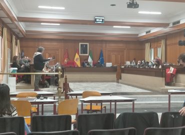 Presentación de la moción sobre bebes robados en el Ayuntamiento de Córdoba